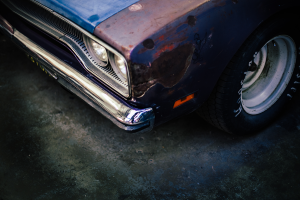 Appraising a broken car.